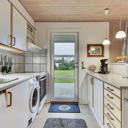 Prázdninový dům Verneri - 300m From The Sea By Interhome